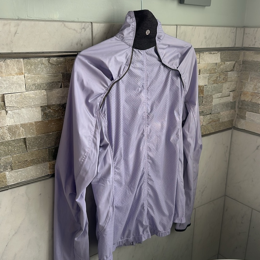 Lululemon Run: Essential Jacket Persian Purple EUC